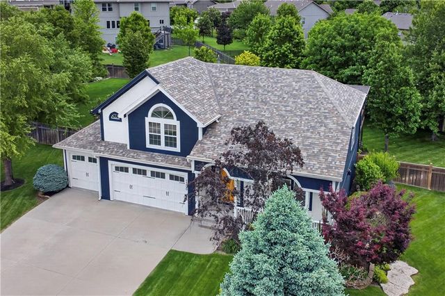 1300 Aberdeen Circle, Raymore, MO 64083