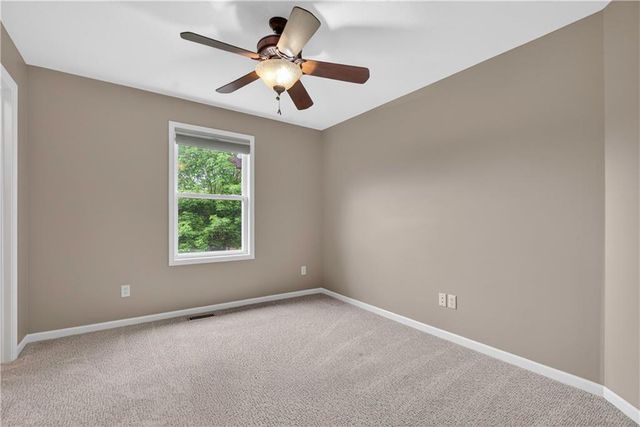 1300 Aberdeen Circle, Raymore, MO 64083