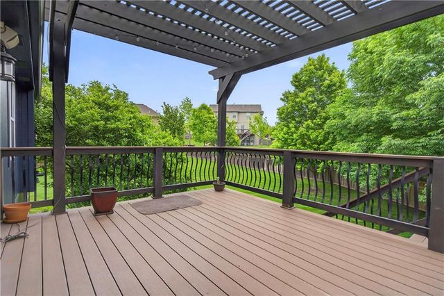 1300 Aberdeen Circle, Raymore, MO 64083