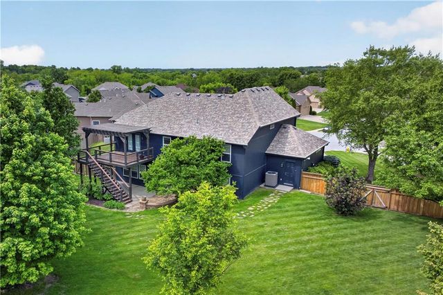 1300 Aberdeen Circle, Raymore, MO 64083