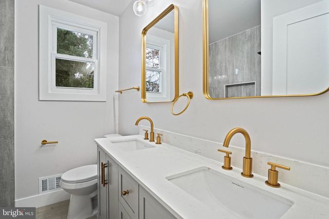 4201 TORQUE ST, Capitol Heights, MD 20743