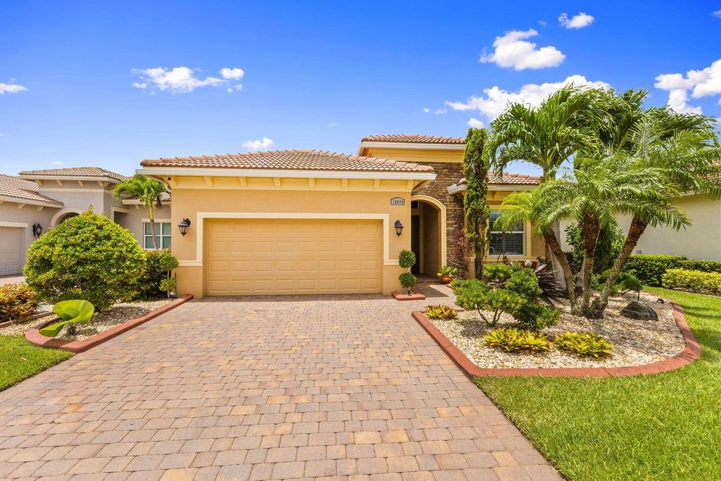 18024 SW Cosenza Way, Port St Lucie, FL 34986