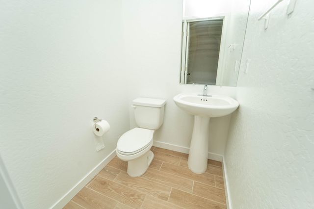 3235 E Howard Avenue, Visalia, CA 93292