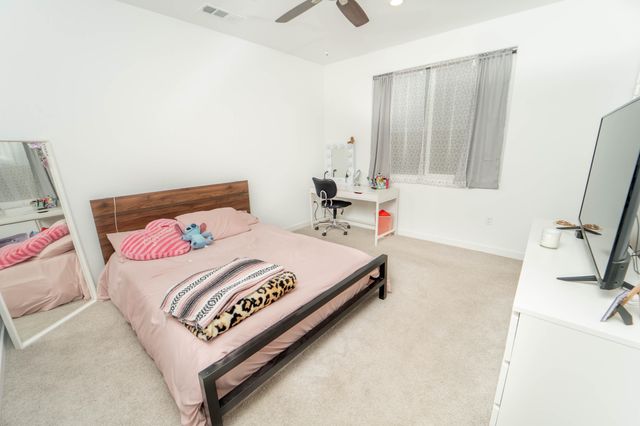 3235 E Howard Avenue, Visalia, CA 93292