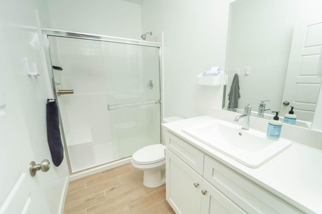 3235 E Howard Avenue, Visalia, CA 93292