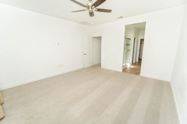 3235 E Howard Avenue, Visalia, CA 93292