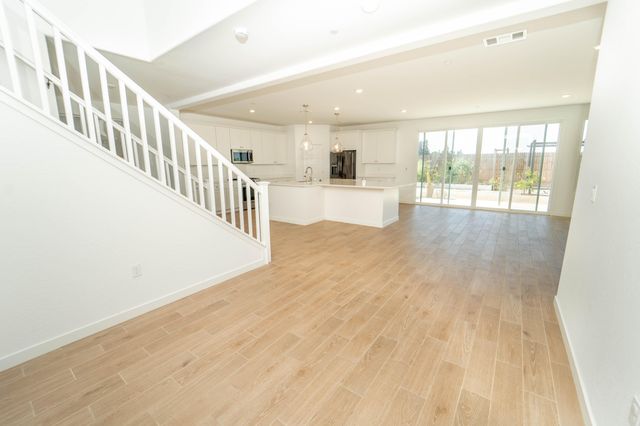 3235 E Howard Avenue, Visalia, CA 93292