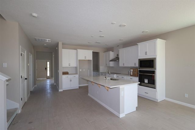 6693 YELLOW WARBLER BEND, St Cloud, FL 34773