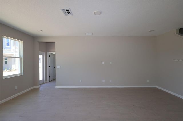 6693 YELLOW WARBLER BEND, St Cloud, FL 34773