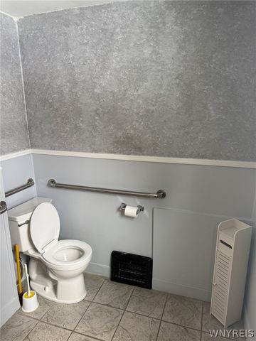 3686 Seneca Street, Buffalo, NY 14224