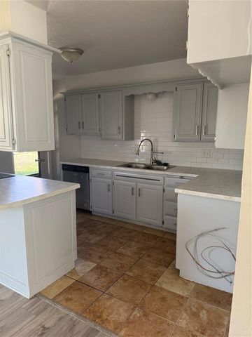 1137 NW 104th Street, Oklahoma City, OK 73114