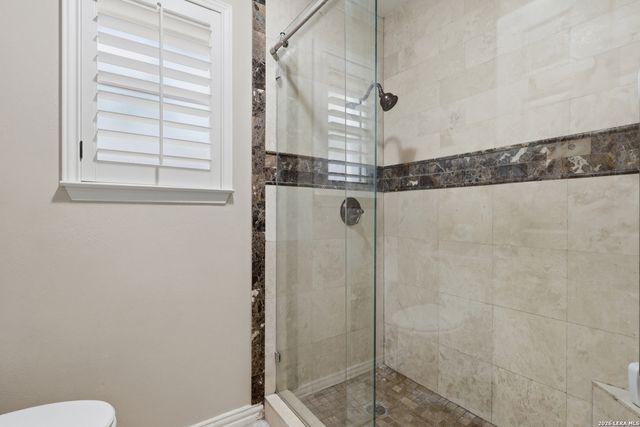 2207 OAK BND, San Antonio, TX 78259