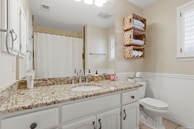 2207 OAK BND, San Antonio, TX 78259