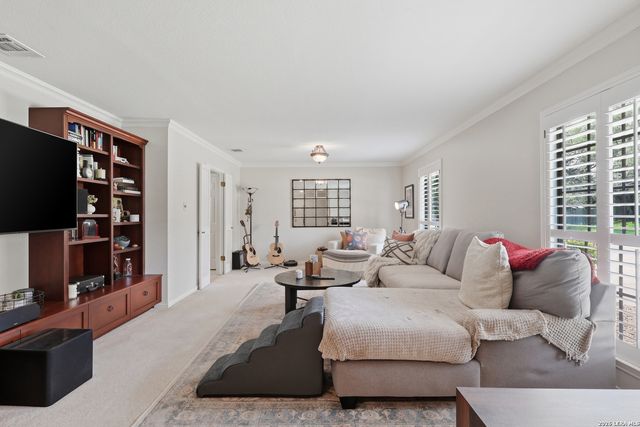 2207 OAK BND, San Antonio, TX 78259