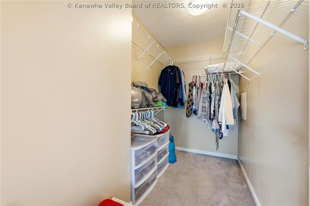 64 Mill Creek CX, Hurricane, WV 25526