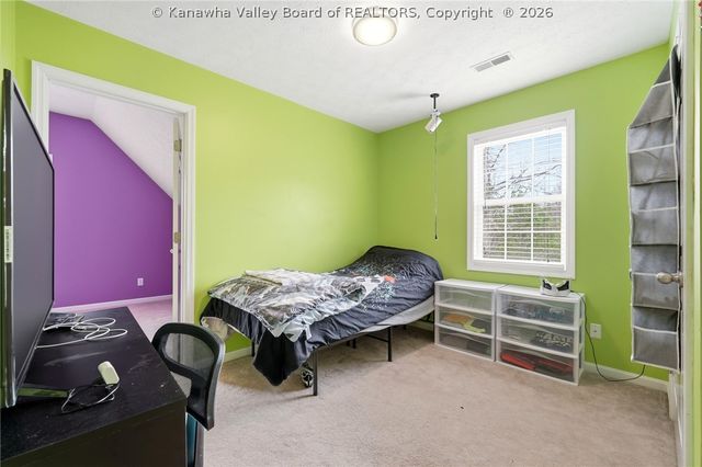 64 Mill Creek CX, Hurricane, WV 25526