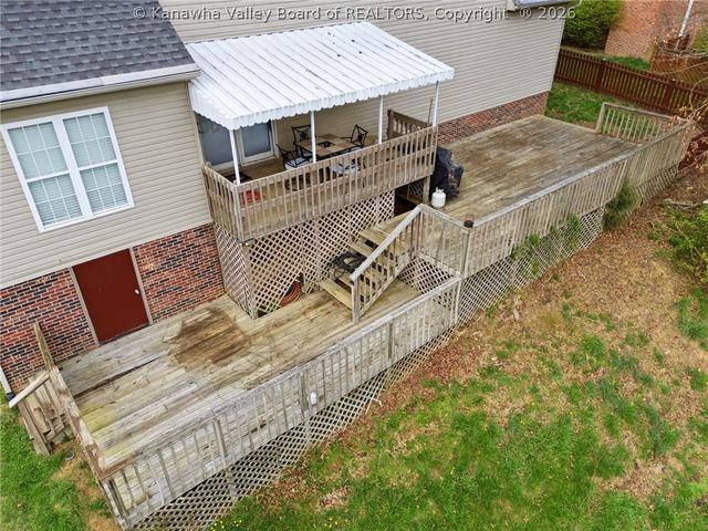64 Mill Creek CX, Hurricane, WV 25526
