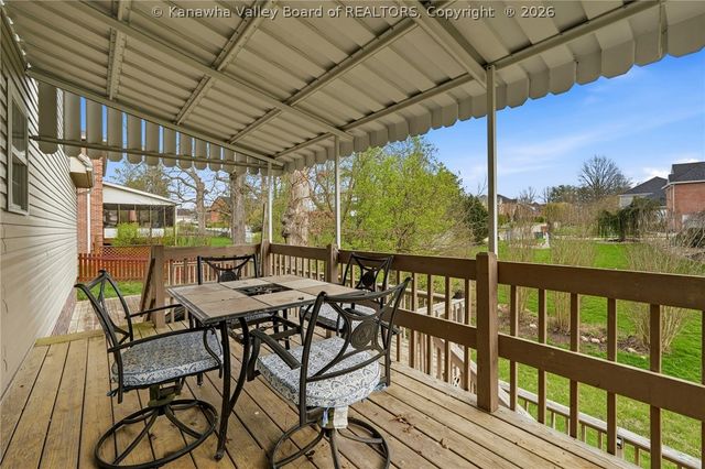 64 Mill Creek CX, Hurricane, WV 25526