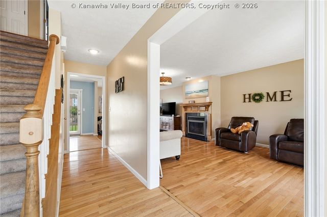 64 Mill Creek CX, Hurricane, WV 25526