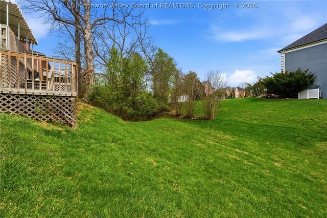 64 Mill Creek CX, Hurricane, WV 25526