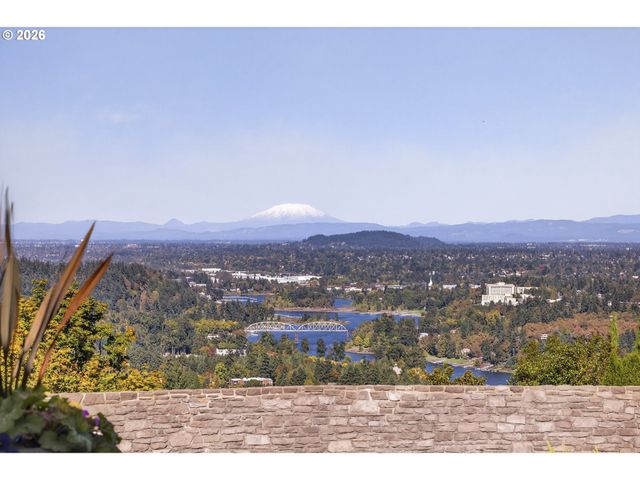 777 CHERRY Cir, Lake Oswego, OR 97034