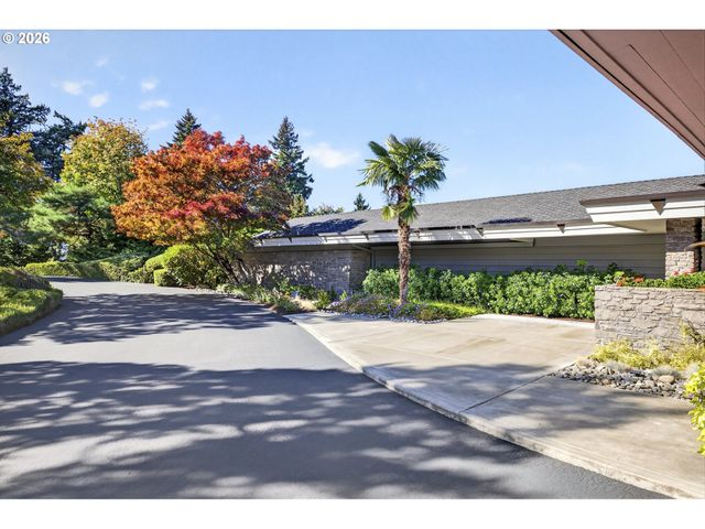 777 CHERRY Cir, Lake Oswego, OR 97034