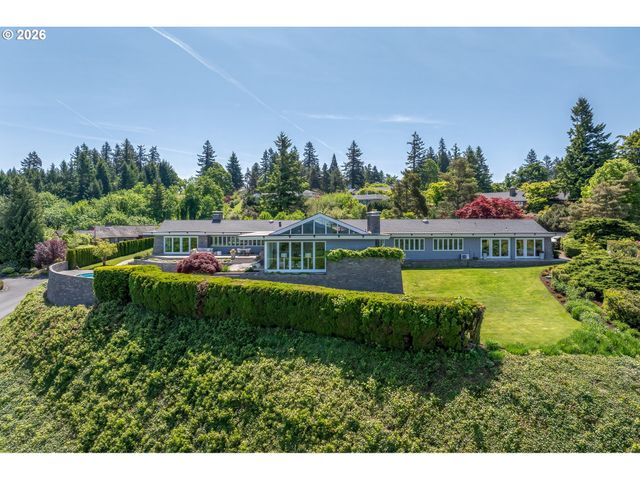 777 CHERRY Cir, Lake Oswego, OR 97034