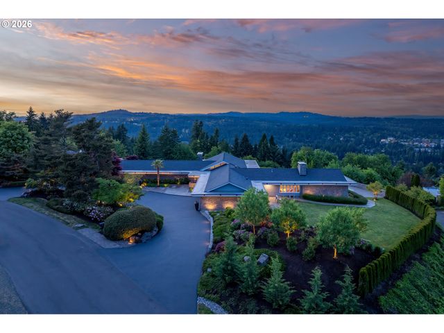 777 CHERRY Cir, Lake Oswego, OR 97034