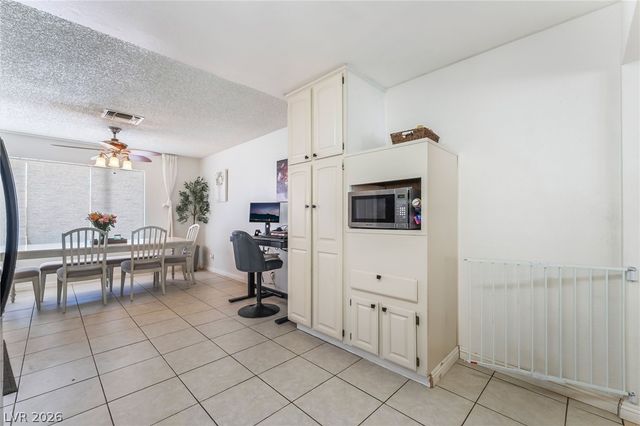 6999 Mountain Moss Drive, Las Vegas, NV 89147