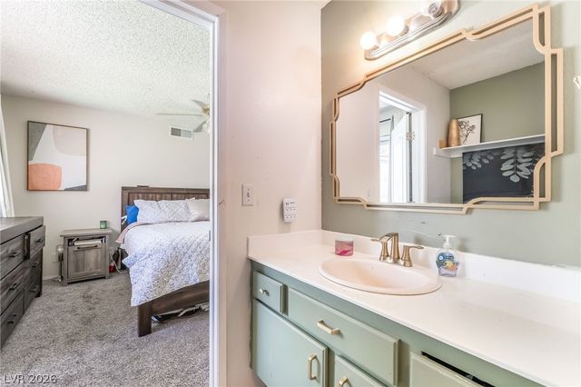 6999 Mountain Moss Drive, Las Vegas, NV 89147