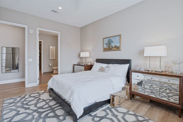 1901 S Harwood Street 305, Dallas, TX 75215