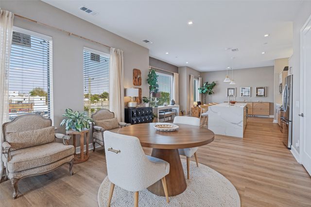 1901 S Harwood Street 305, Dallas, TX 75215