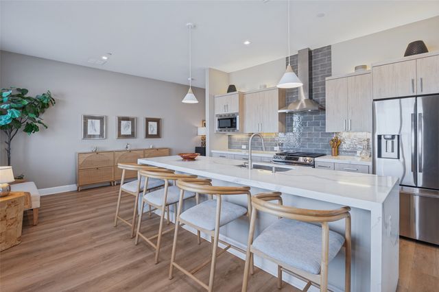 1901 S Harwood Street 305, Dallas, TX 75215