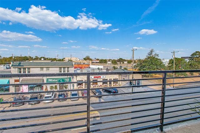 1901 S Harwood Street 305, Dallas, TX 75215