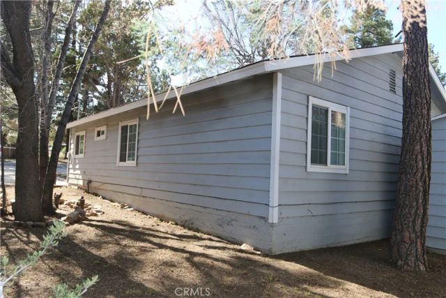 509 Moreno, Sugarloaf, CA 92386