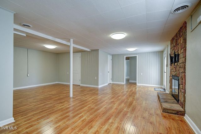 1721 Holston Drive, Bristol, TN 37620