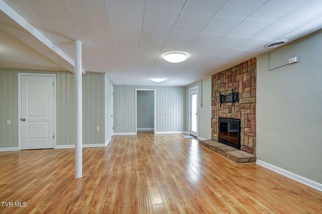 1721 Holston Drive, Bristol, TN 37620