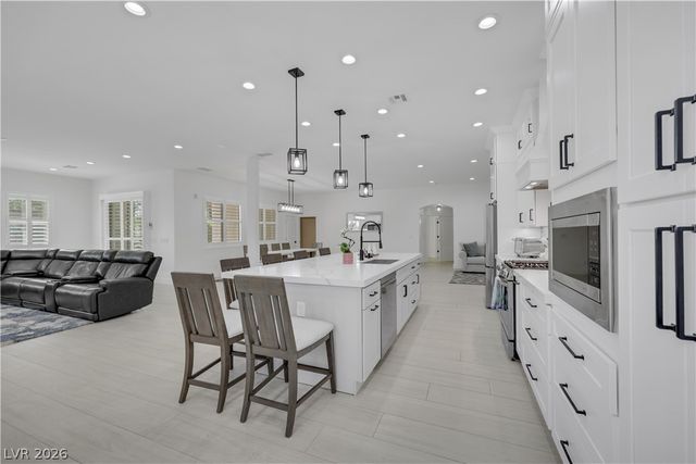7364 Parading Pokey Street, Las Vegas, NV 89131