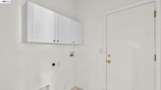 3199 Maui St, West Sacramento, CA 95691