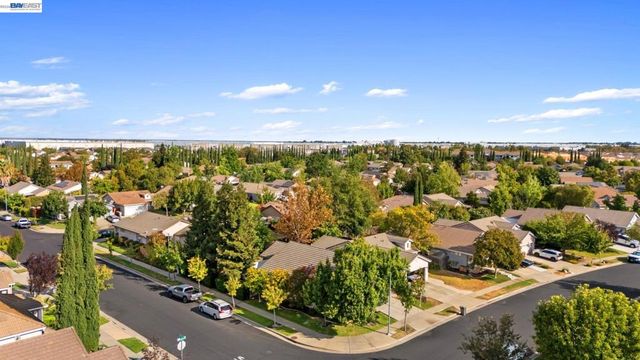 3199 Maui St, West Sacramento, CA 95691