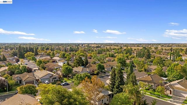 3199 Maui St, West Sacramento, CA 95691