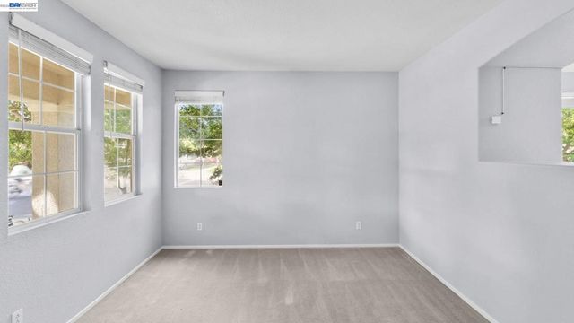 3199 Maui St, West Sacramento, CA 95691