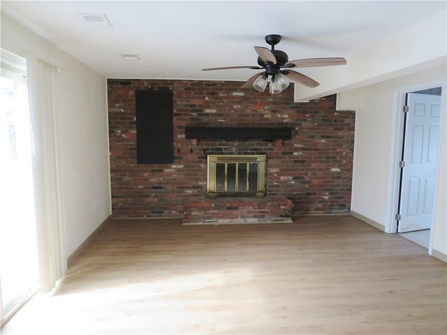 171 Cassia Dr, Jefferson Hills, PA 15025