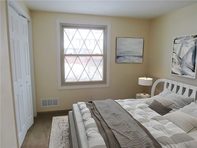 171 Cassia Dr, Jefferson Hills, PA 15025