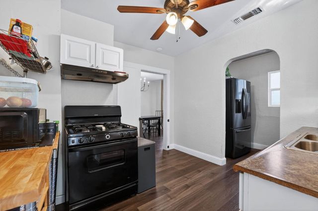 3541 38th St, Sacramento, CA 95817