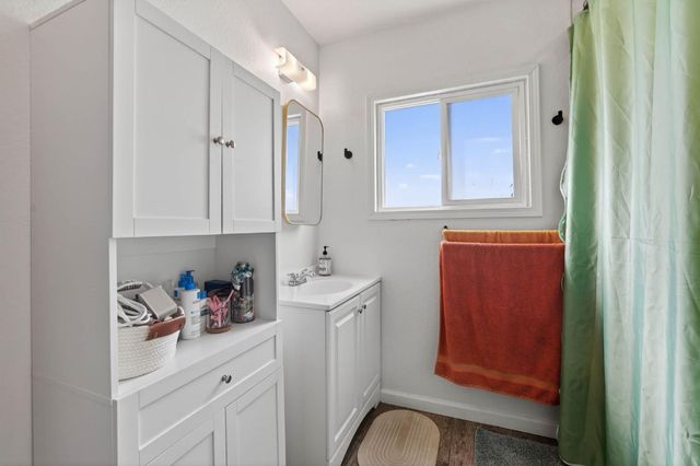 3541 38th St, Sacramento, CA 95817