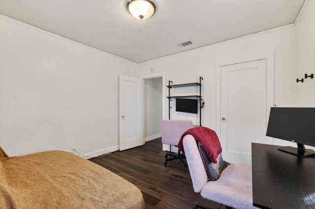 3541 38th St, Sacramento, CA 95817