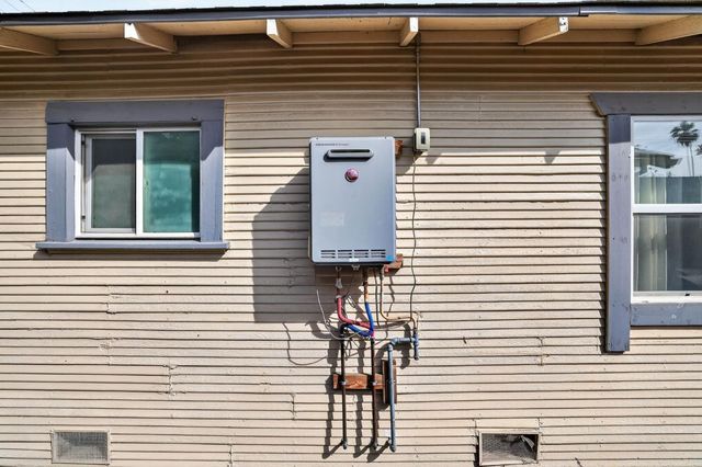 3541 38th St, Sacramento, CA 95817