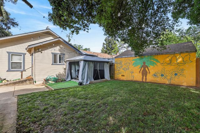 3541 38th St, Sacramento, CA 95817