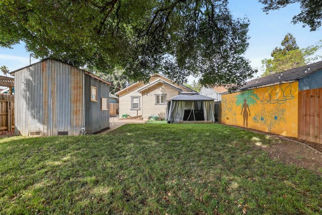 3541 38th St, Sacramento, CA 95817